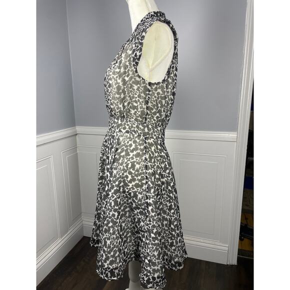 French Connection, Size 8, White & Black Dress, V-Neck, Chiffon, Empire Waist - Picture 2 of 8